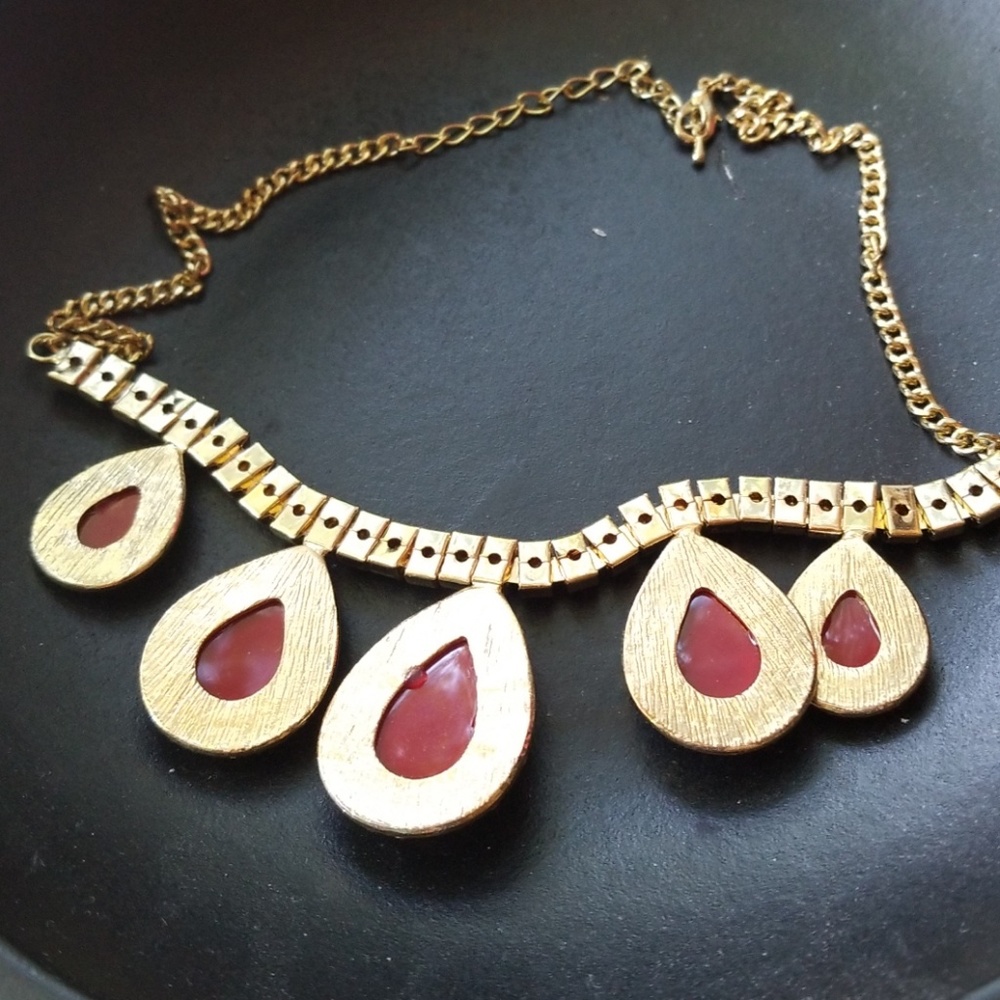 Jewelry - Picture 5 of 8